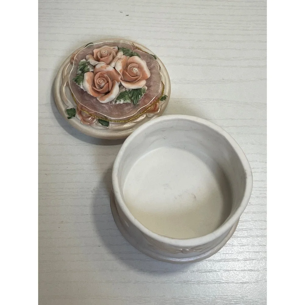 Vintage Ceramic Trinket Box Rose Floral Lace Cordey‎ Jewelry Keepsake Organizer